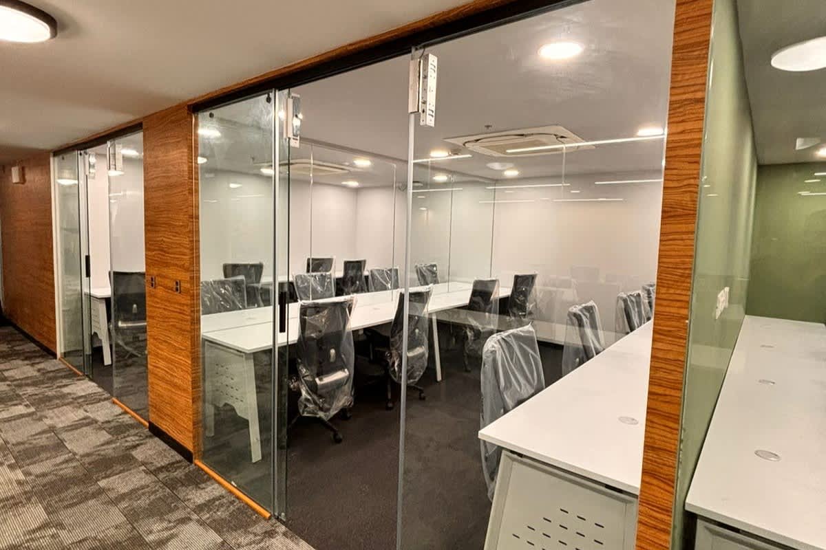 Innov8 - flexi-desk