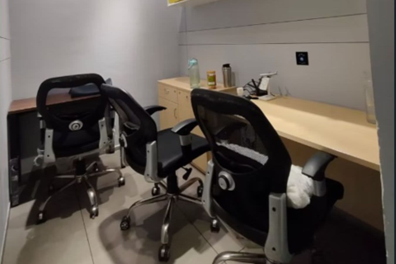 Supreme Cowork : The Hive - flexi-desk