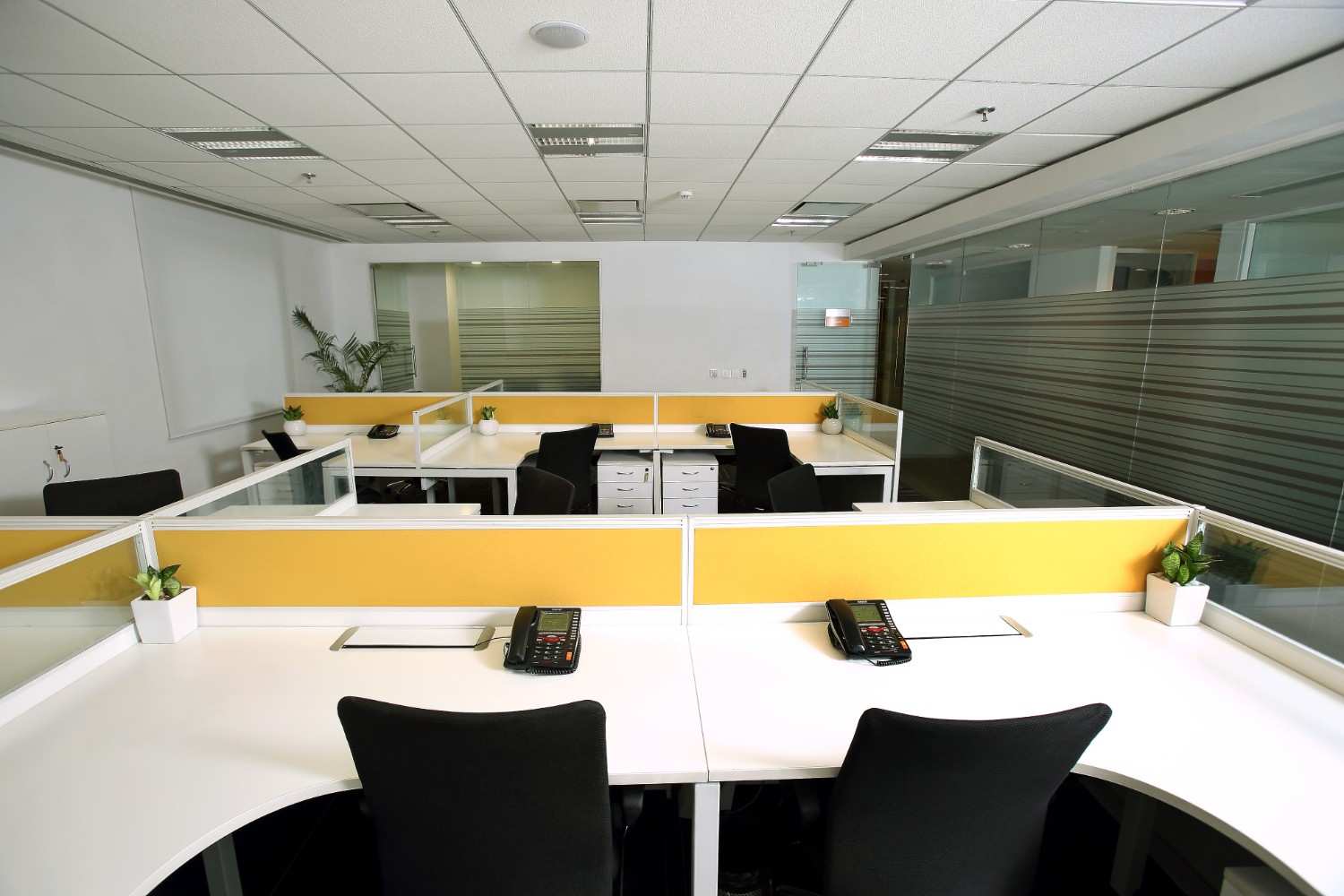Vatika Business Centre - flexi-desk