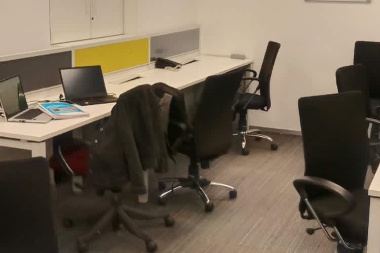 Vatika Business Centre - flexi-desk