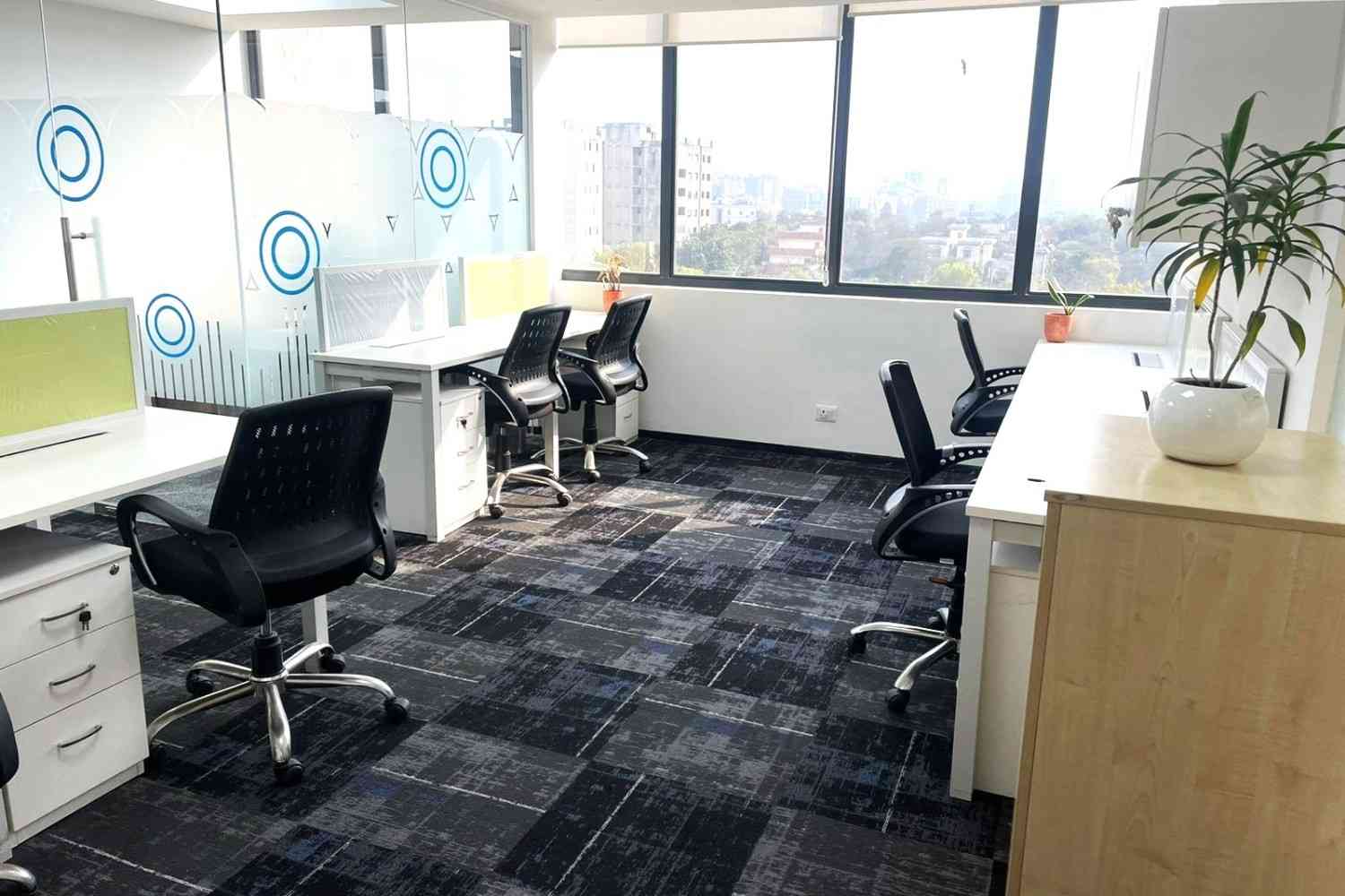 Vatika Business Centre - flexi-desk