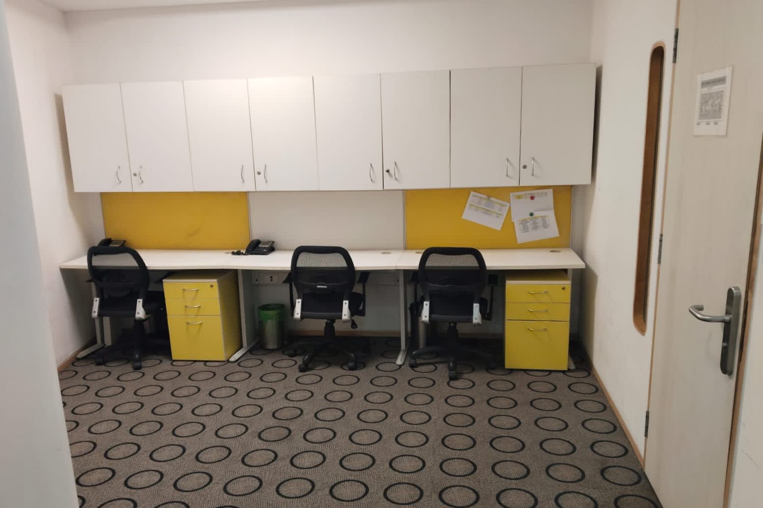 Vatika Business Centre - flexi-desk