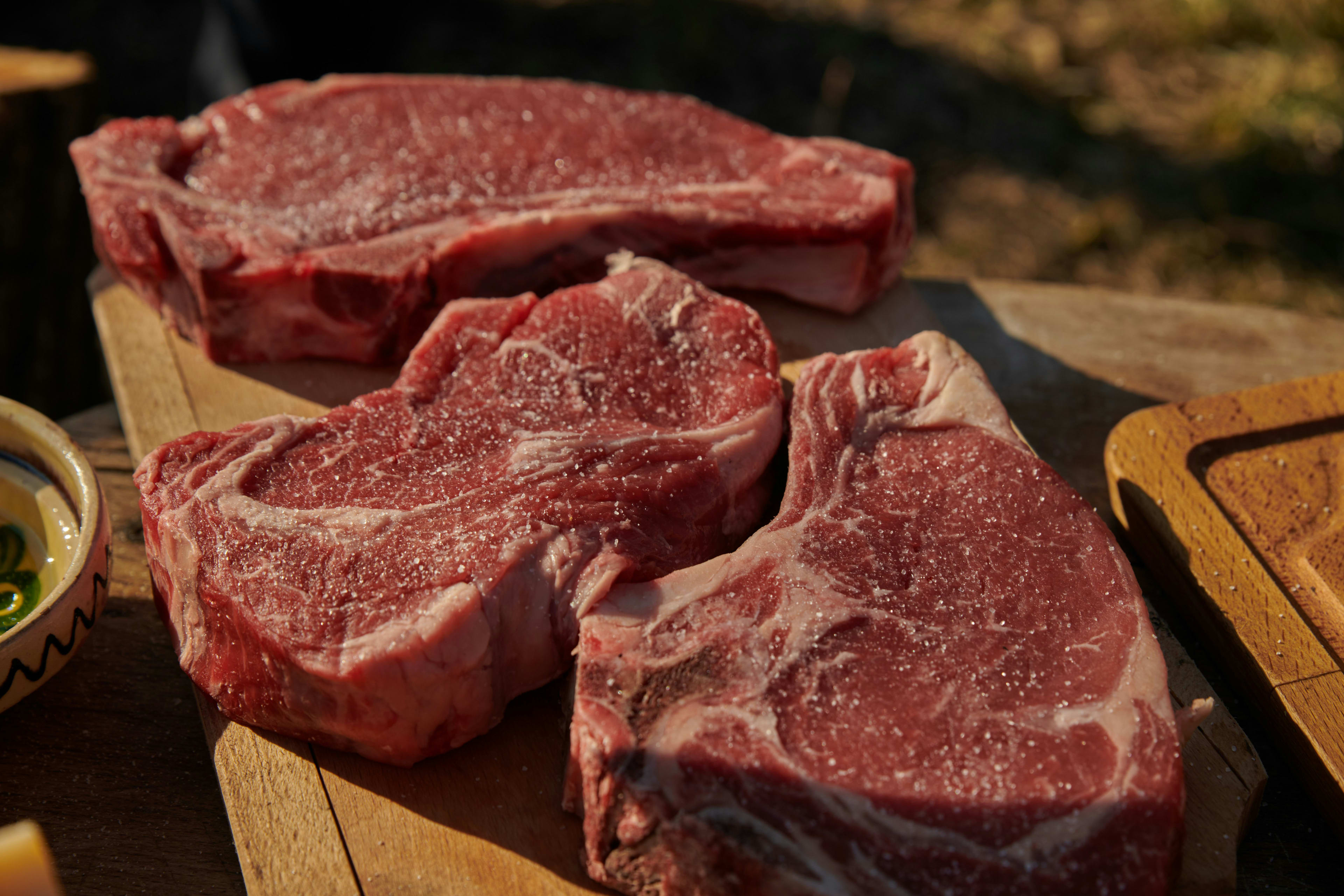 Steak, Tartare & More – The Ultimate Paris Beef Restaurant Guide