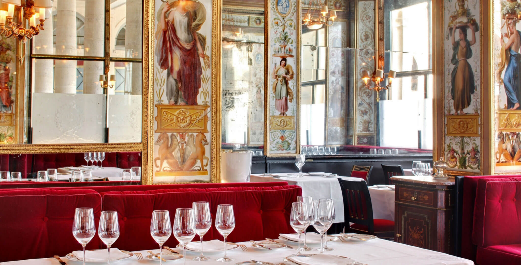 Dine Through History – 10 Old Restaurants in Paris Still Going Strong