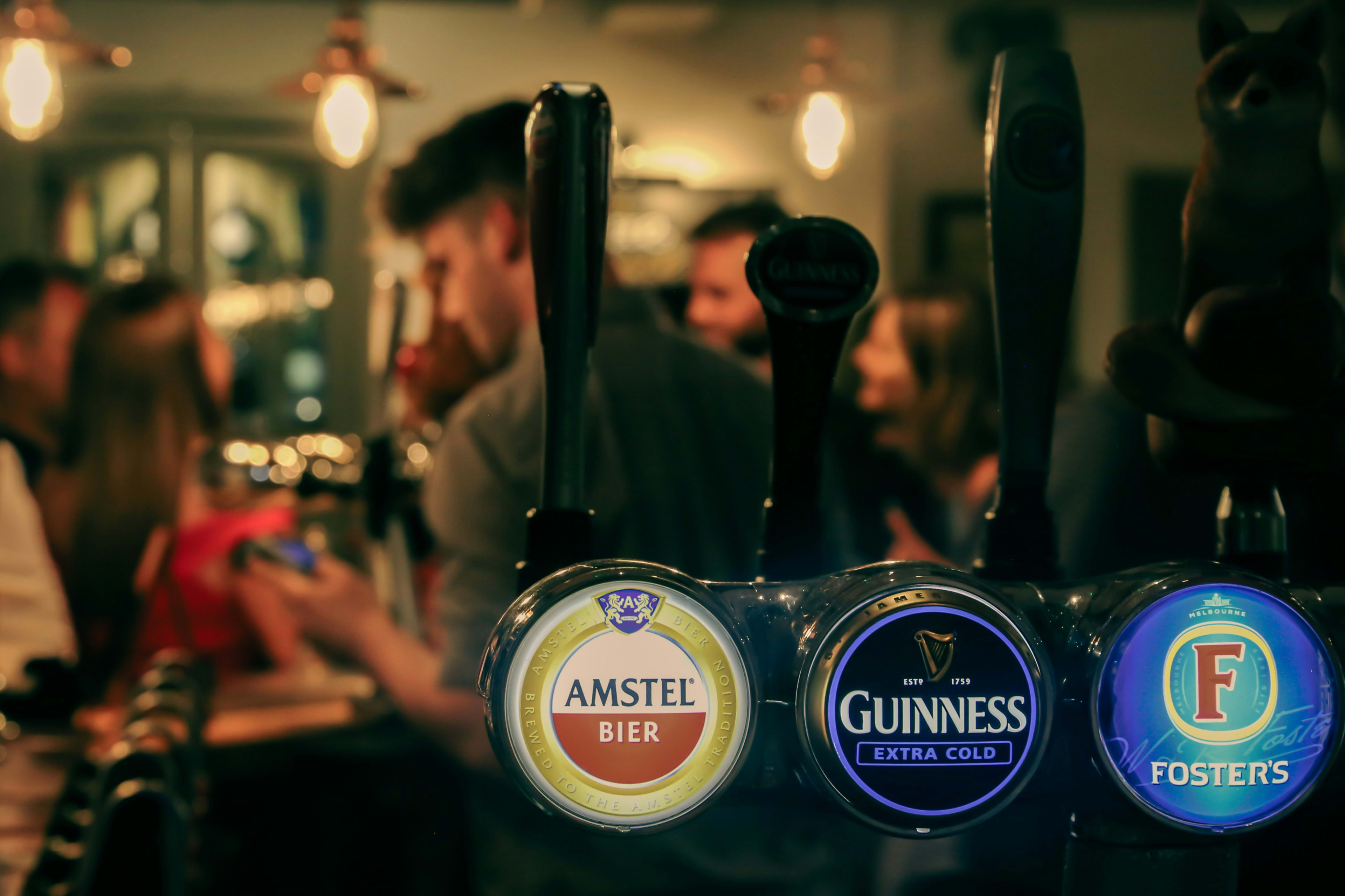 Guinness, Live Music, and Craic – 9 Irish Pubs to Know in Paris