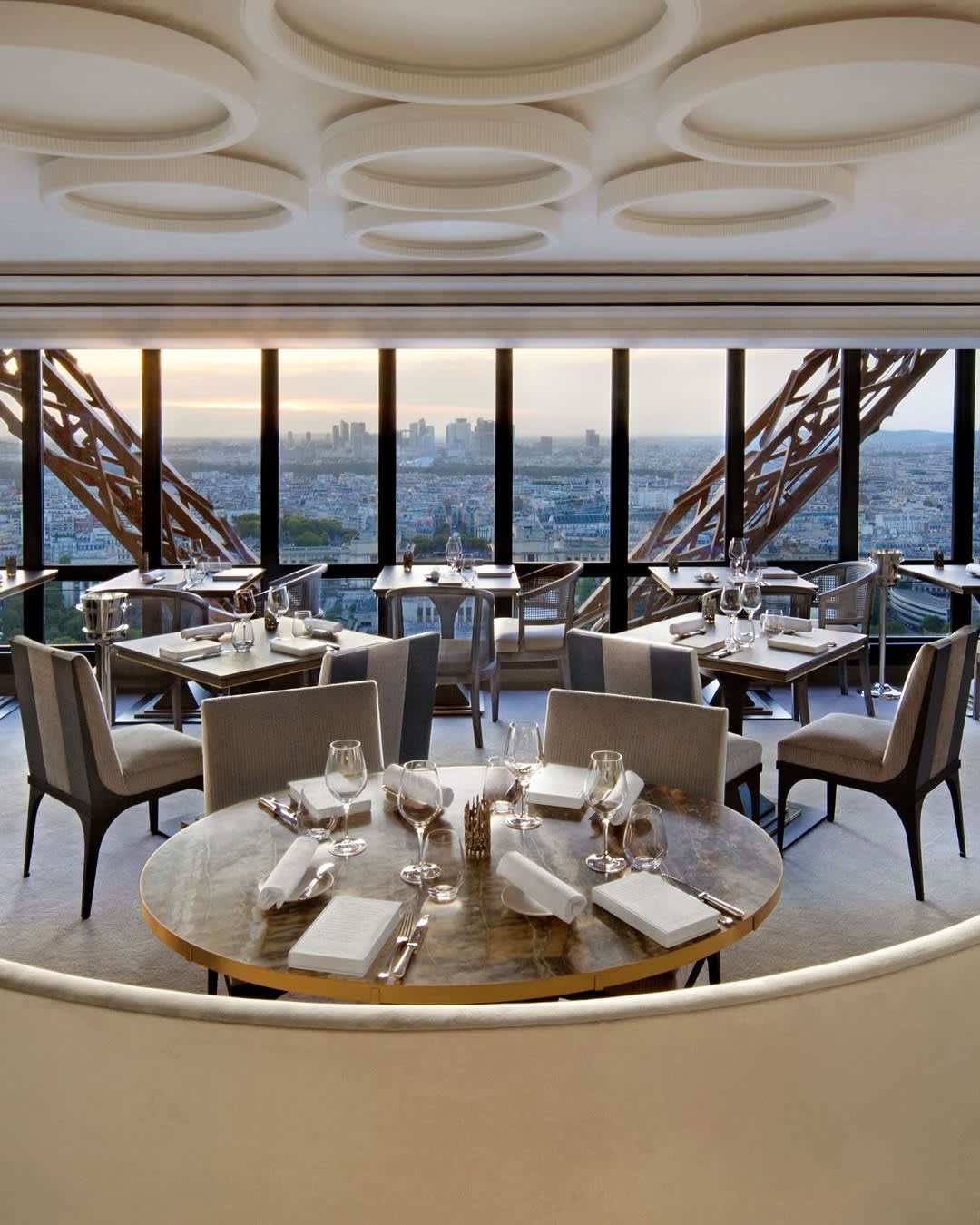 Le Jules Verne