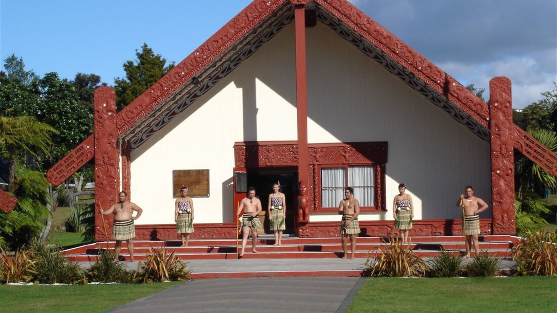 18 to 35s One Week in New Zealand: North Island