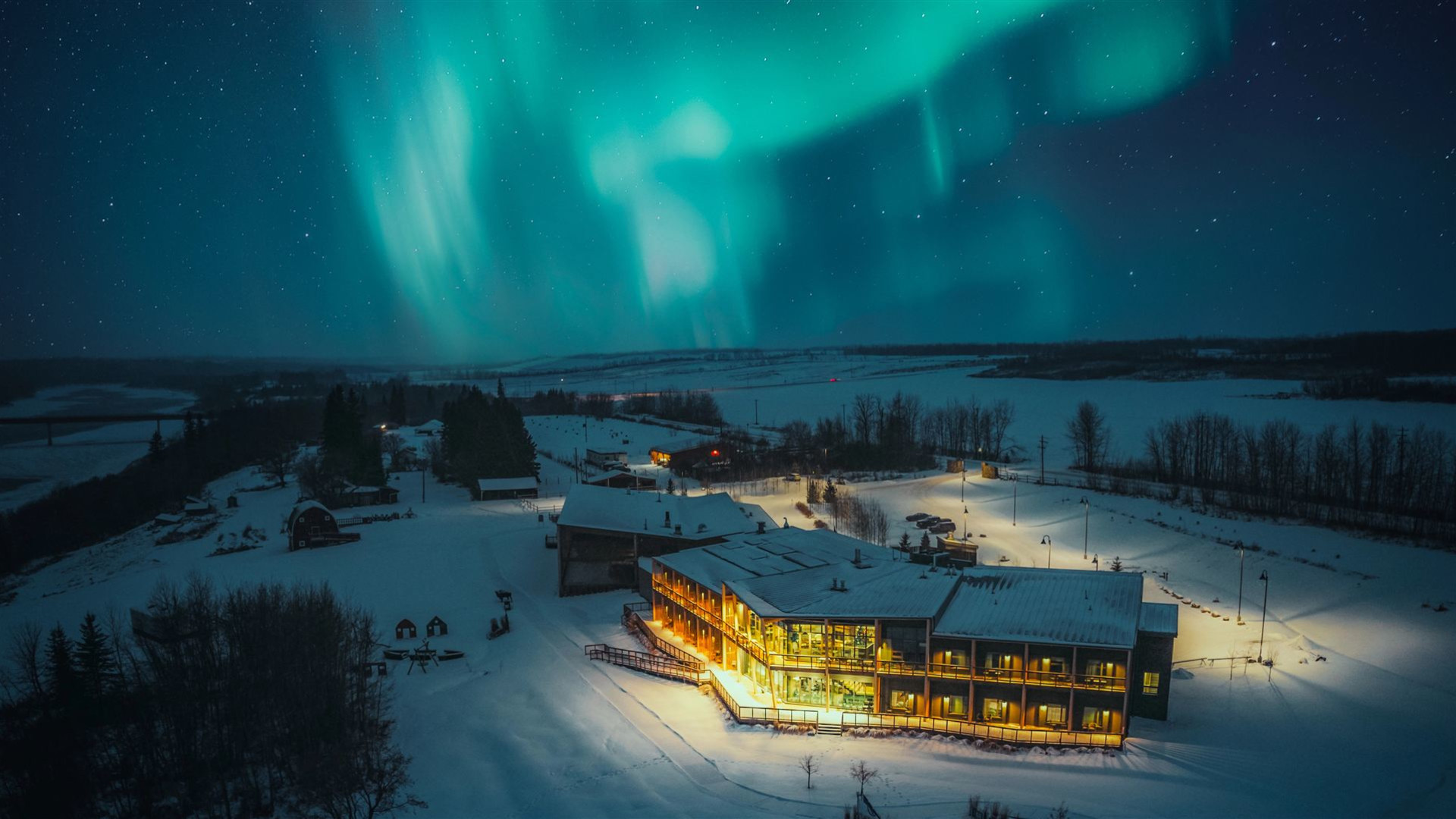 Canadian Rockies: Northern Lights Winter Explorer