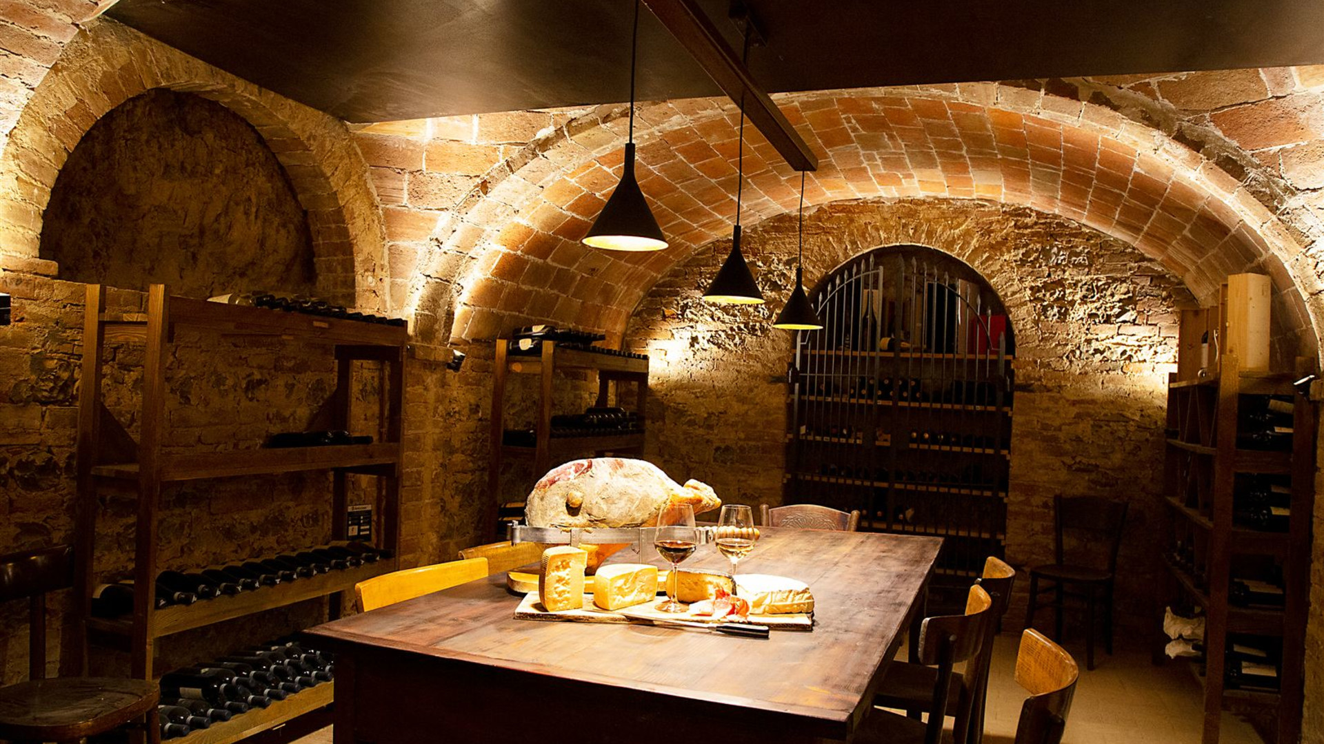 Italy: Florence to Rome, Walking the Vineyards of Tuscany and Umbria