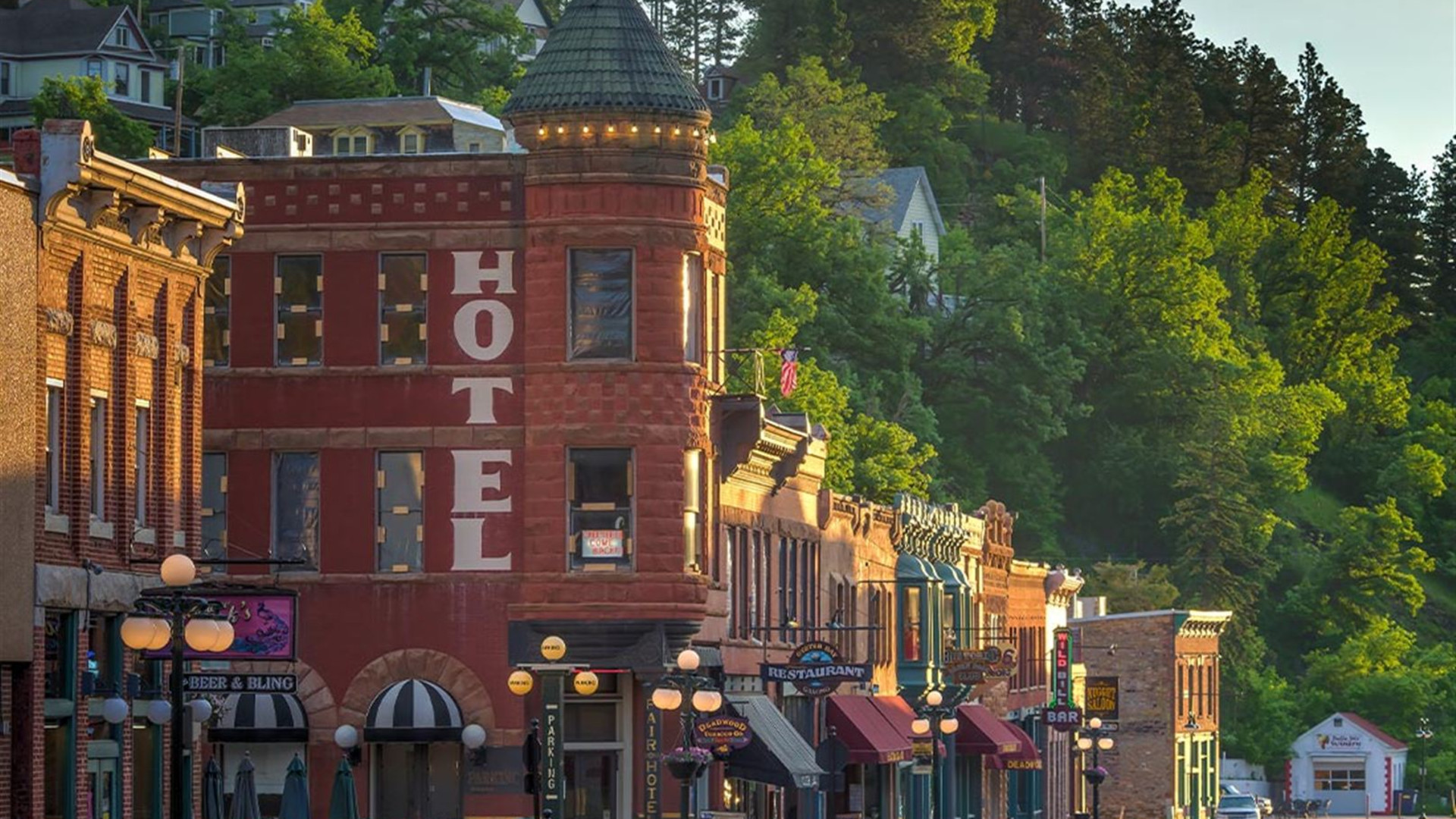 South Dakota to Yellowstone Parks Explorer		