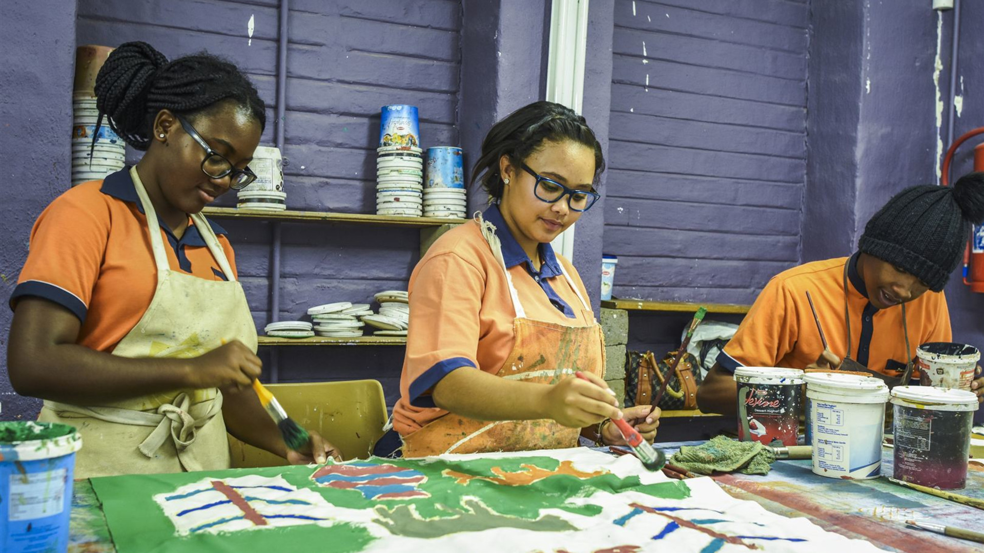 Serengeti, Falls & Cape Town Overland: Sunsets & Safaris