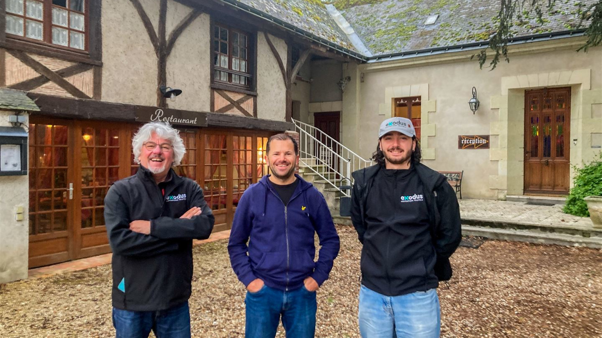 Loire Valley: Walks, Wine & Chateaux