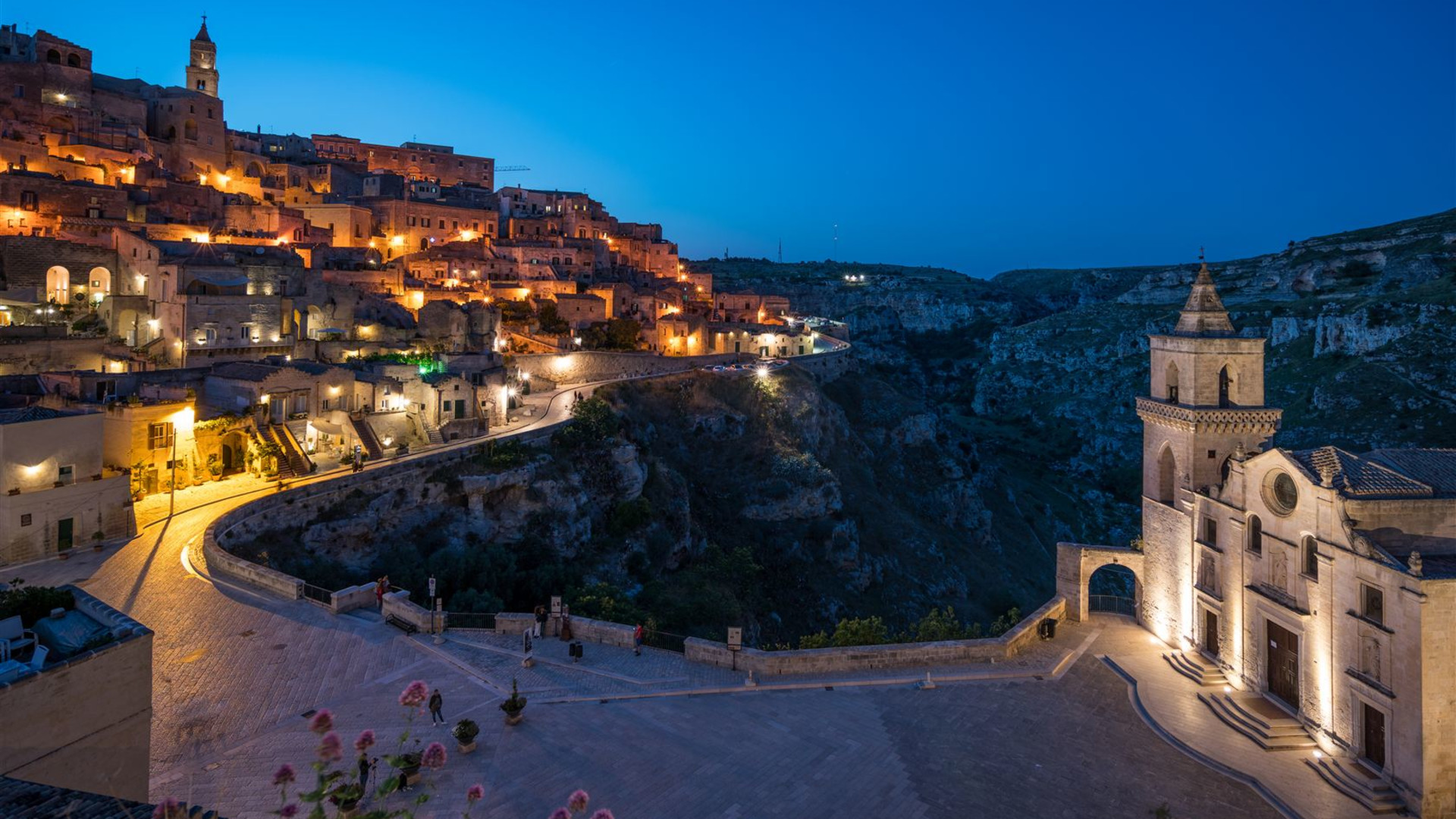 Walking in Puglia & Matera