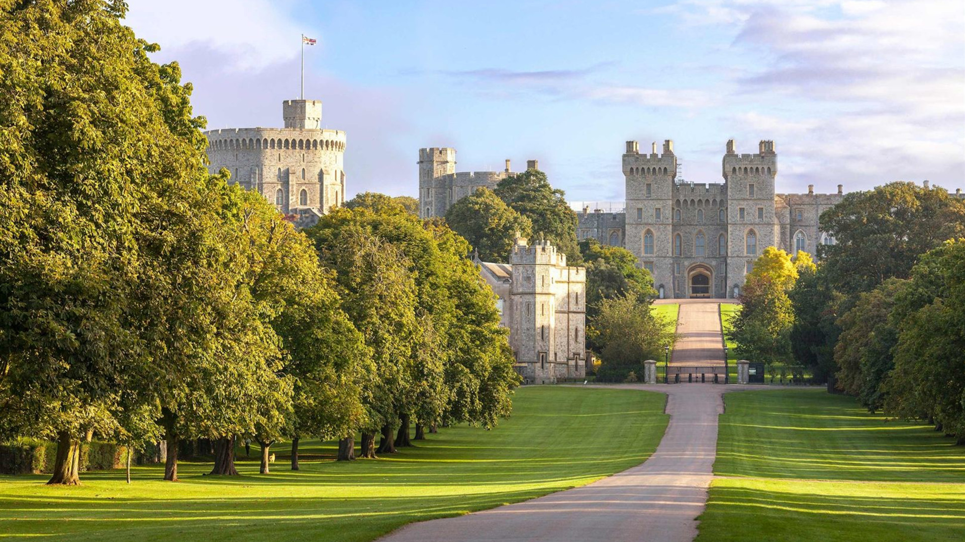 London and Paris Explorer