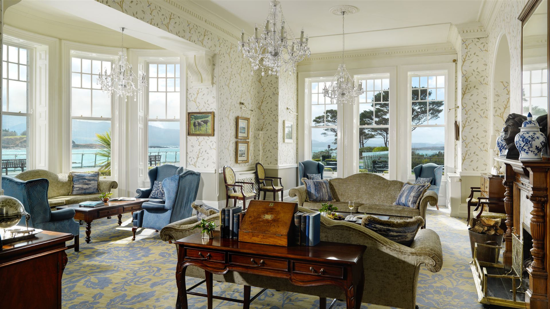 Ireland: Charming Villages, Traditional Tales & Hiking the Dingle Peninsula