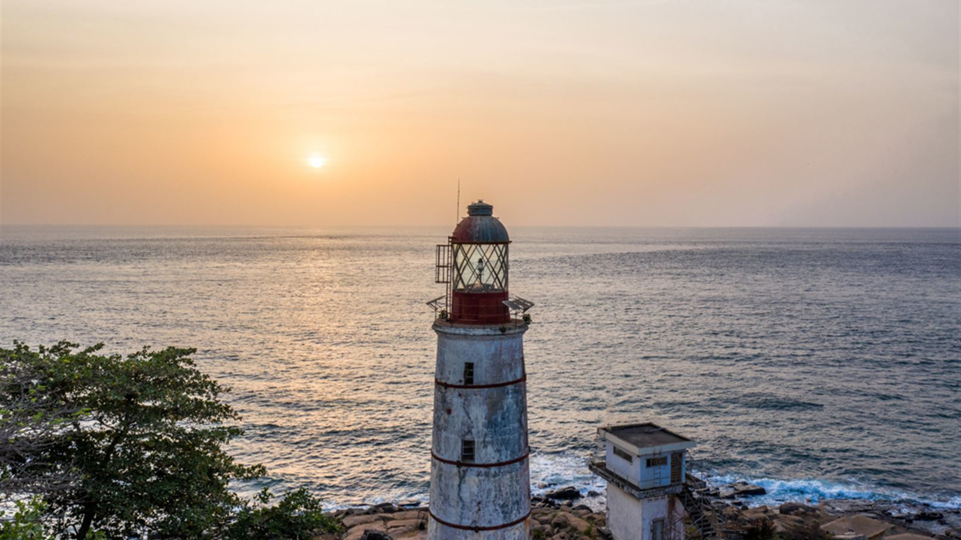 Sierra Leone Adventure: History, Culture & Nature