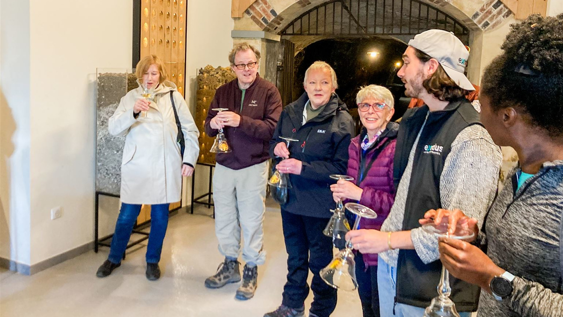 Loire Valley: Walks, Wine & Chateaux