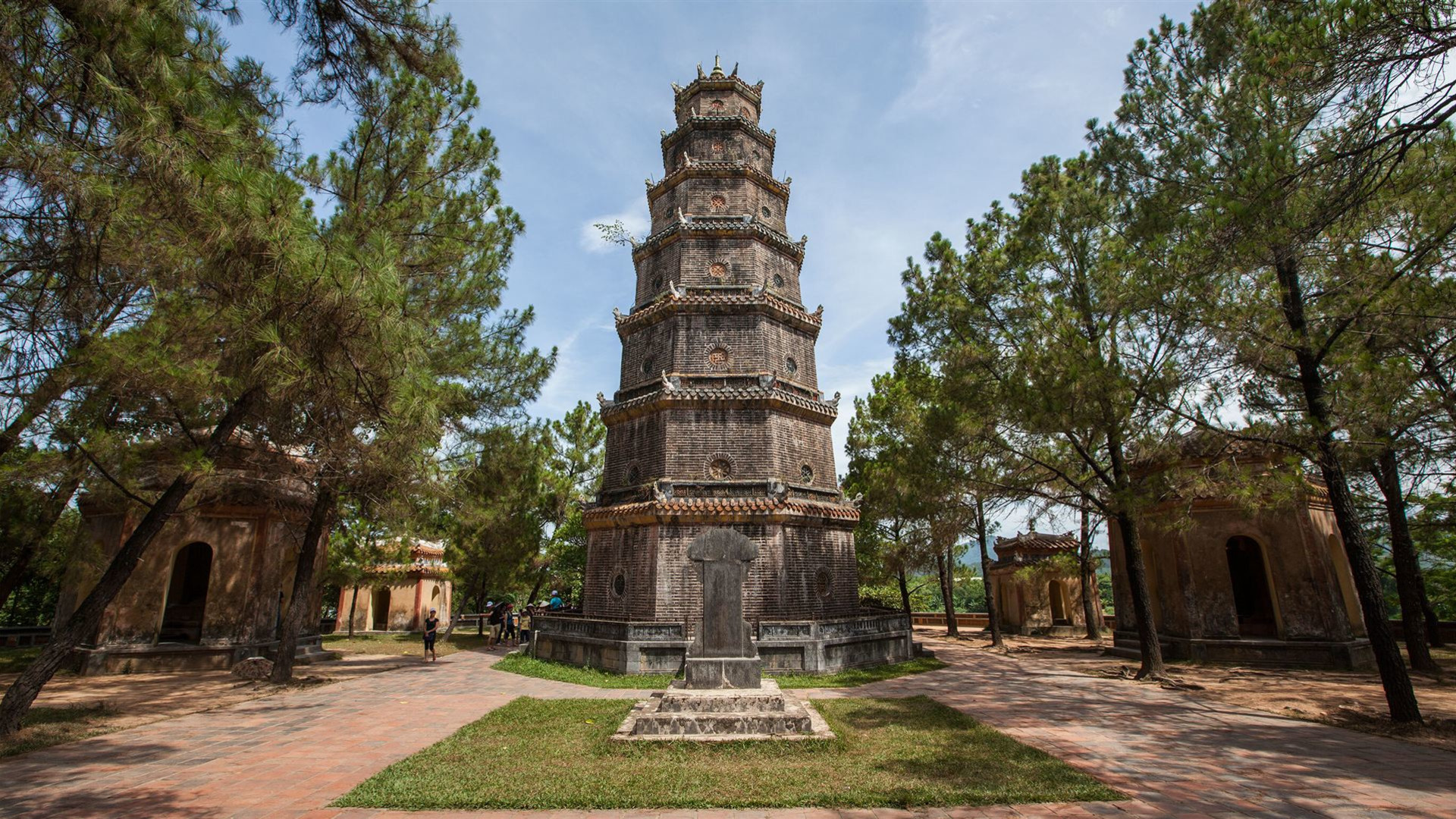 Solo-ish Vietnam & Cambodia