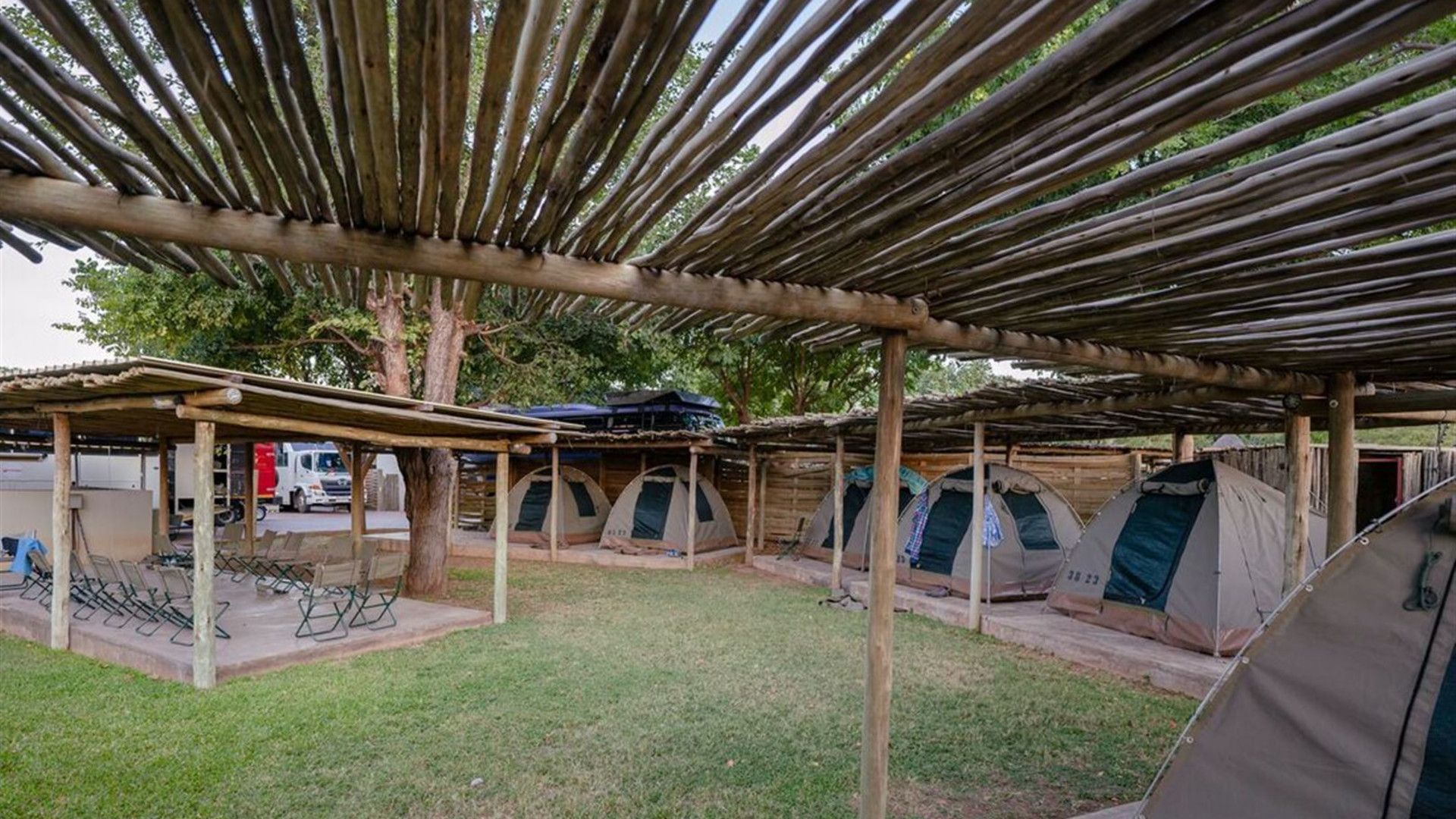 18 to 35s Essential African Safari