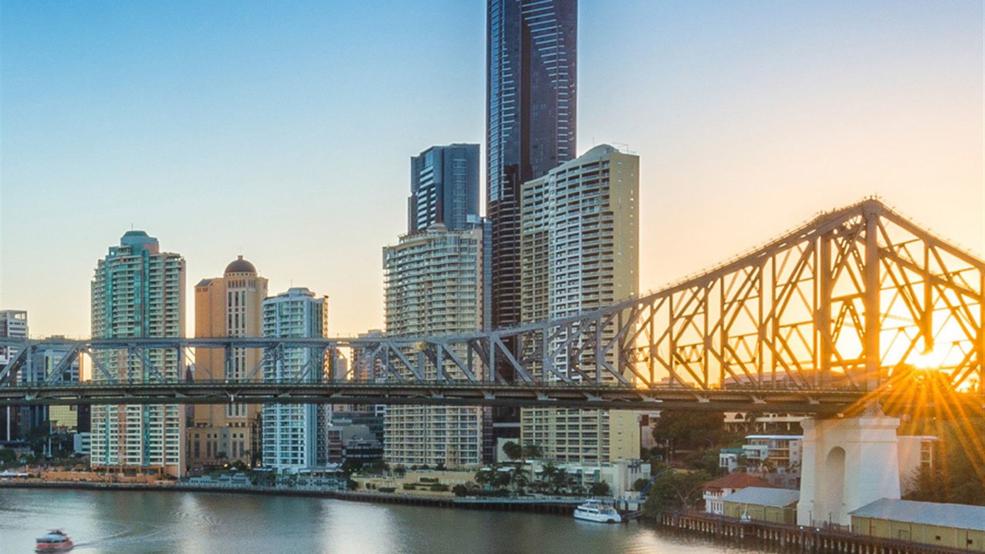 Sydney to Brisbane Experience: Bushwalks & Surfing