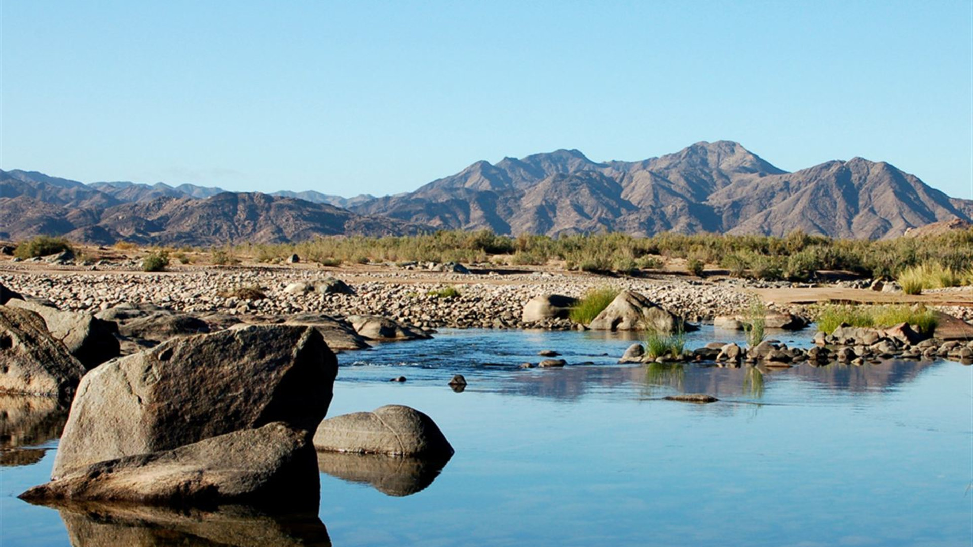 Der Süden Afrikas Südwärts – Dünen, Deltas & Wasserfälle