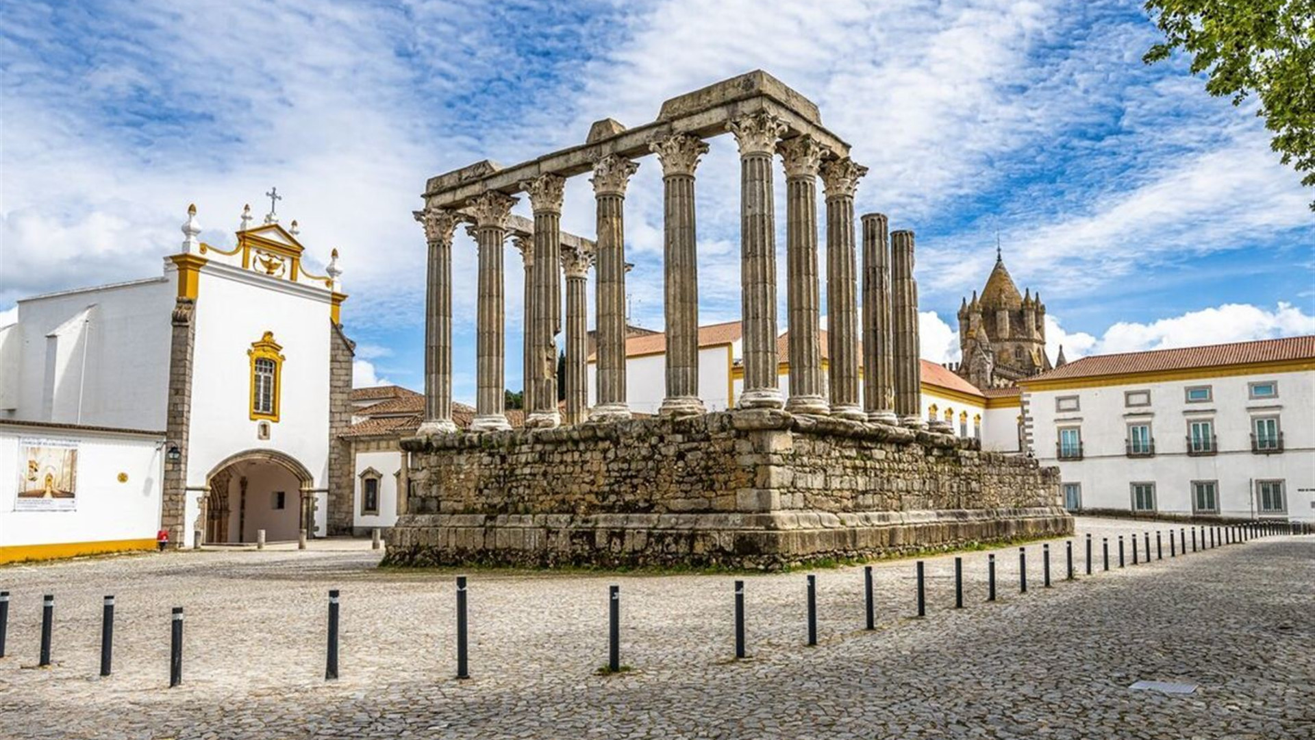 Portugal Explorer: Lisbon & Algarve