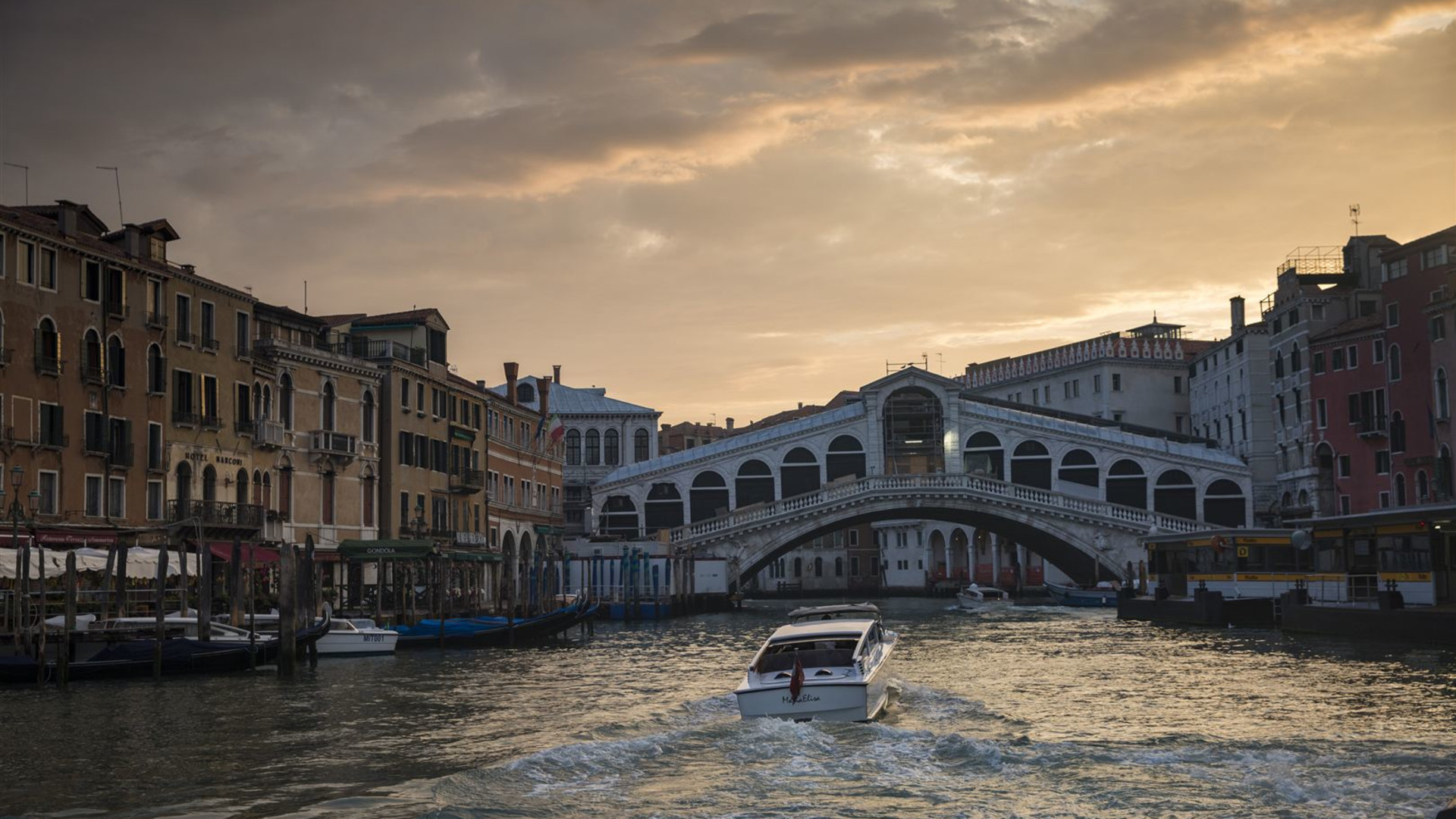 Solo-ish Italien
