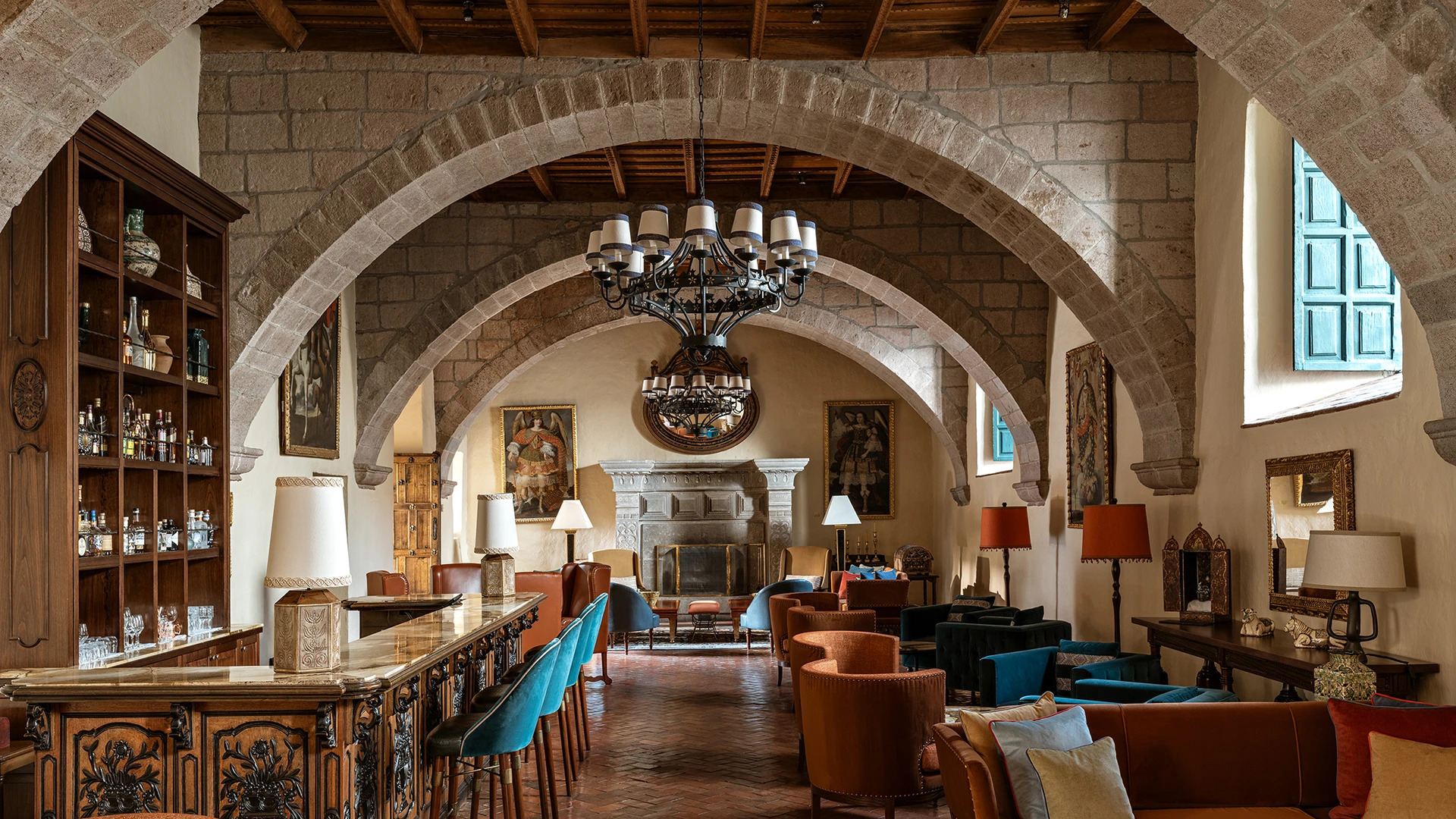 Signature: Peru from Machu Picchu to the Amazon Jungle