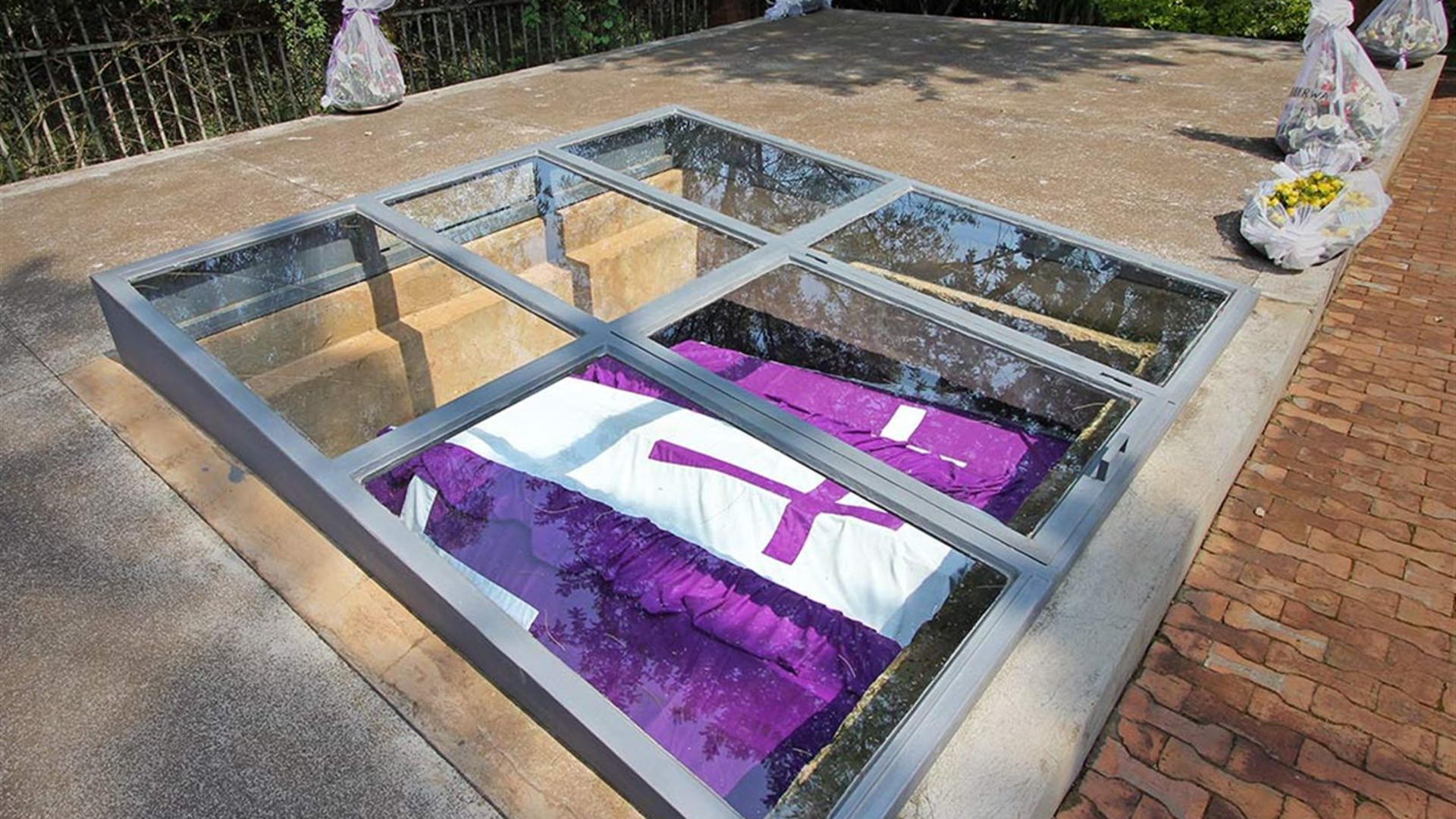 Remarkable Rwanda & Gorillas of Uganda