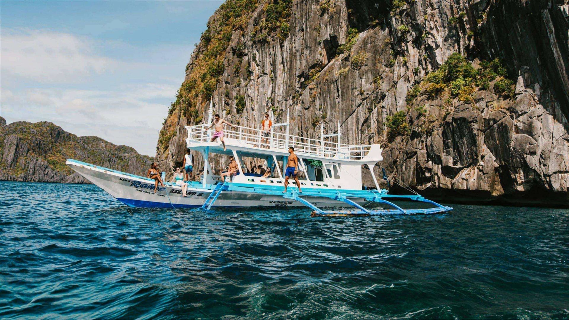 Ultimate Philippines Island Hopping