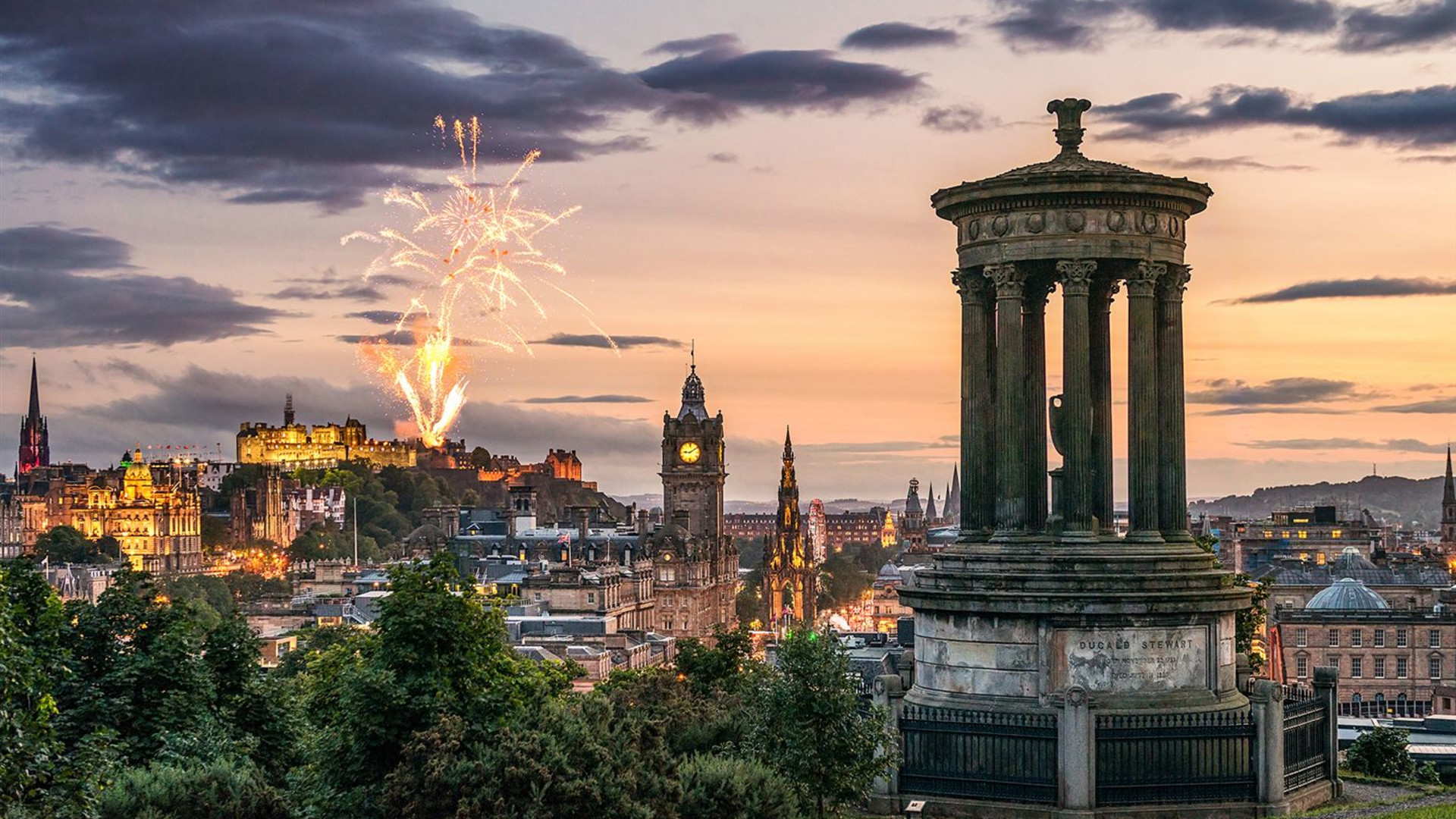Edinburgh for Hogmanay (NYE)