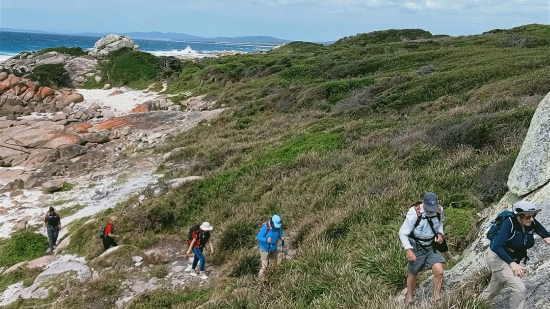 Walk Tasmania's Bay of Fires