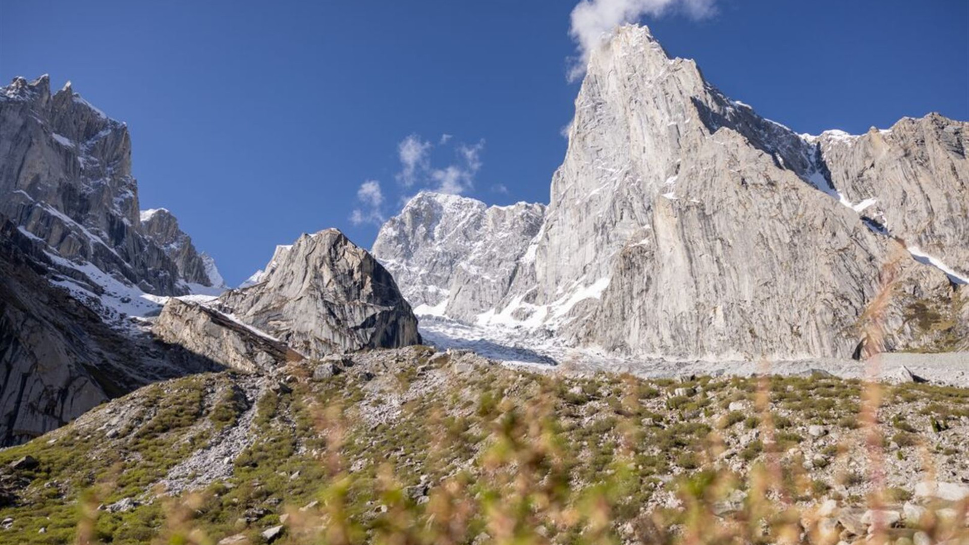 Trek Pakistan's Nangma Valley and Karakoram Mountains