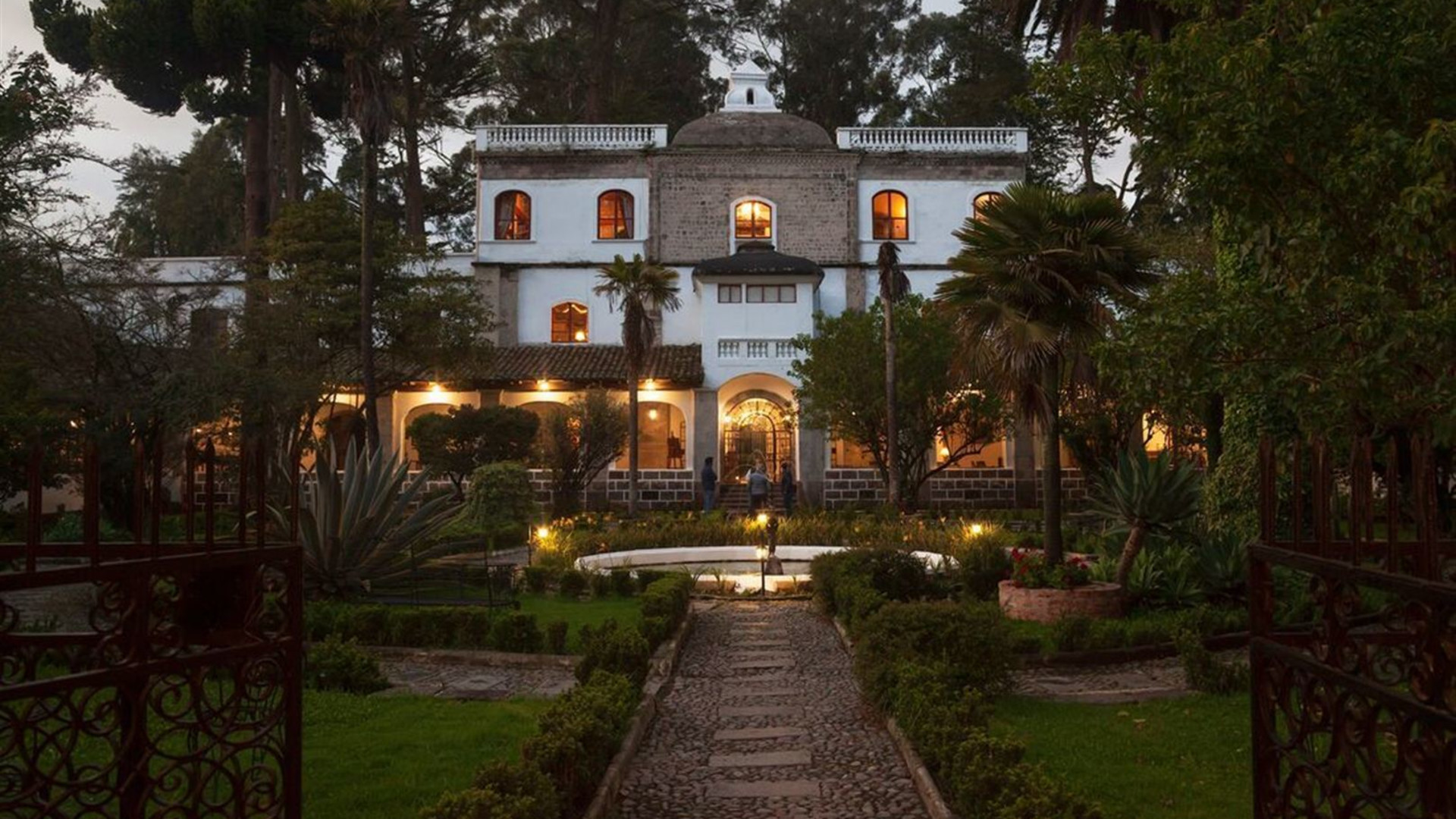 Premium Ecuador