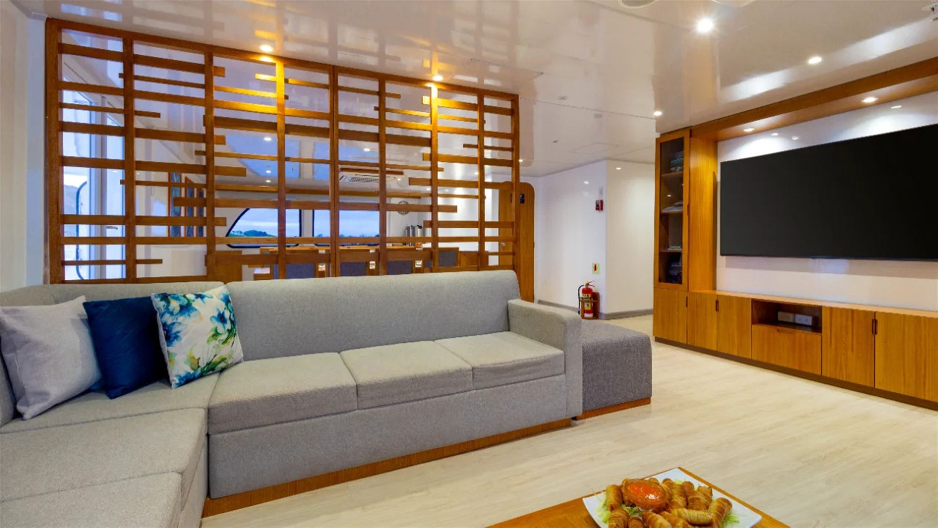 Galapagos – West and Central Islands aboard the Reina Silvia Voyager (Cruise Only)