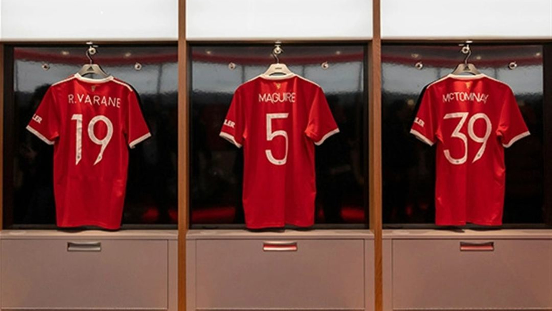Manchester United: From the Stands to the Streets