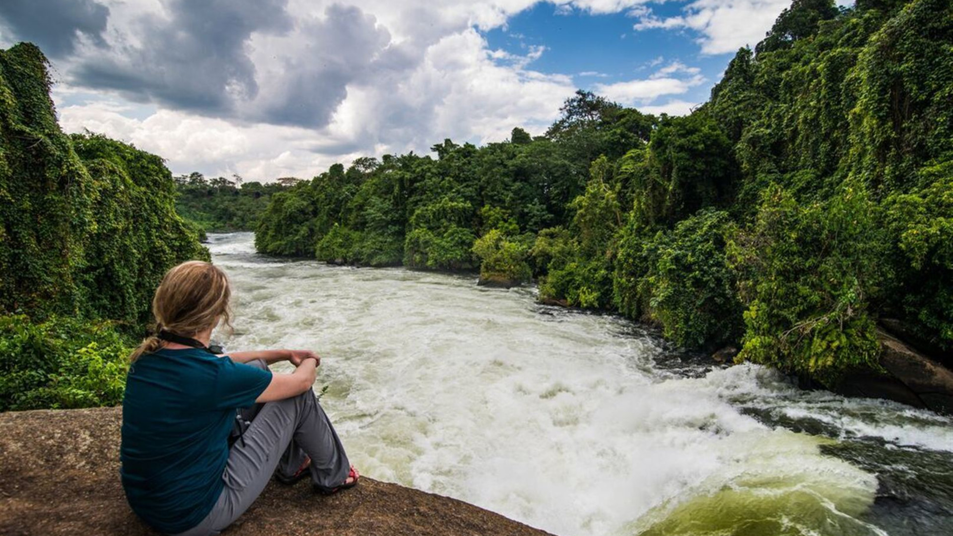 Essential Uganda: Gorillas and Chimps