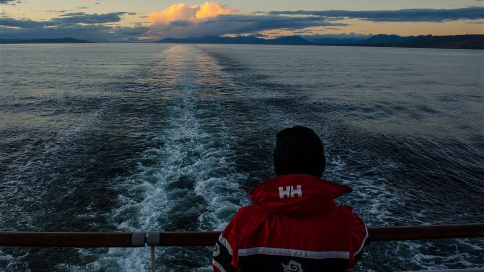 Antarctica's Whale Season (Ocean Albatros) 