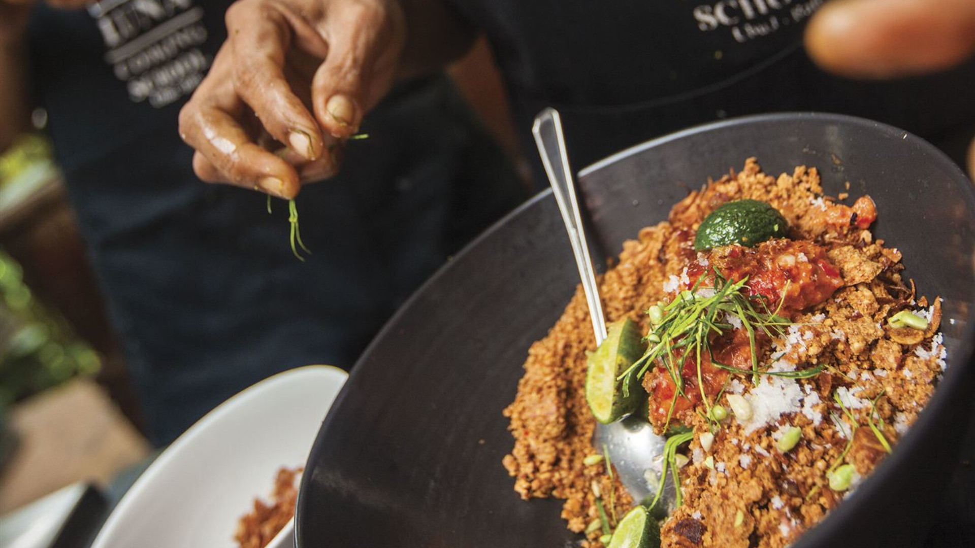Von Bangkok nach Bali: Street Food, Gipfeltreffen und Inselfluchten