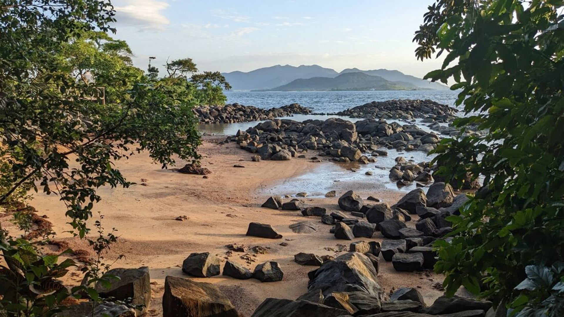 Sierra Leone Adventure: History, Culture & Nature