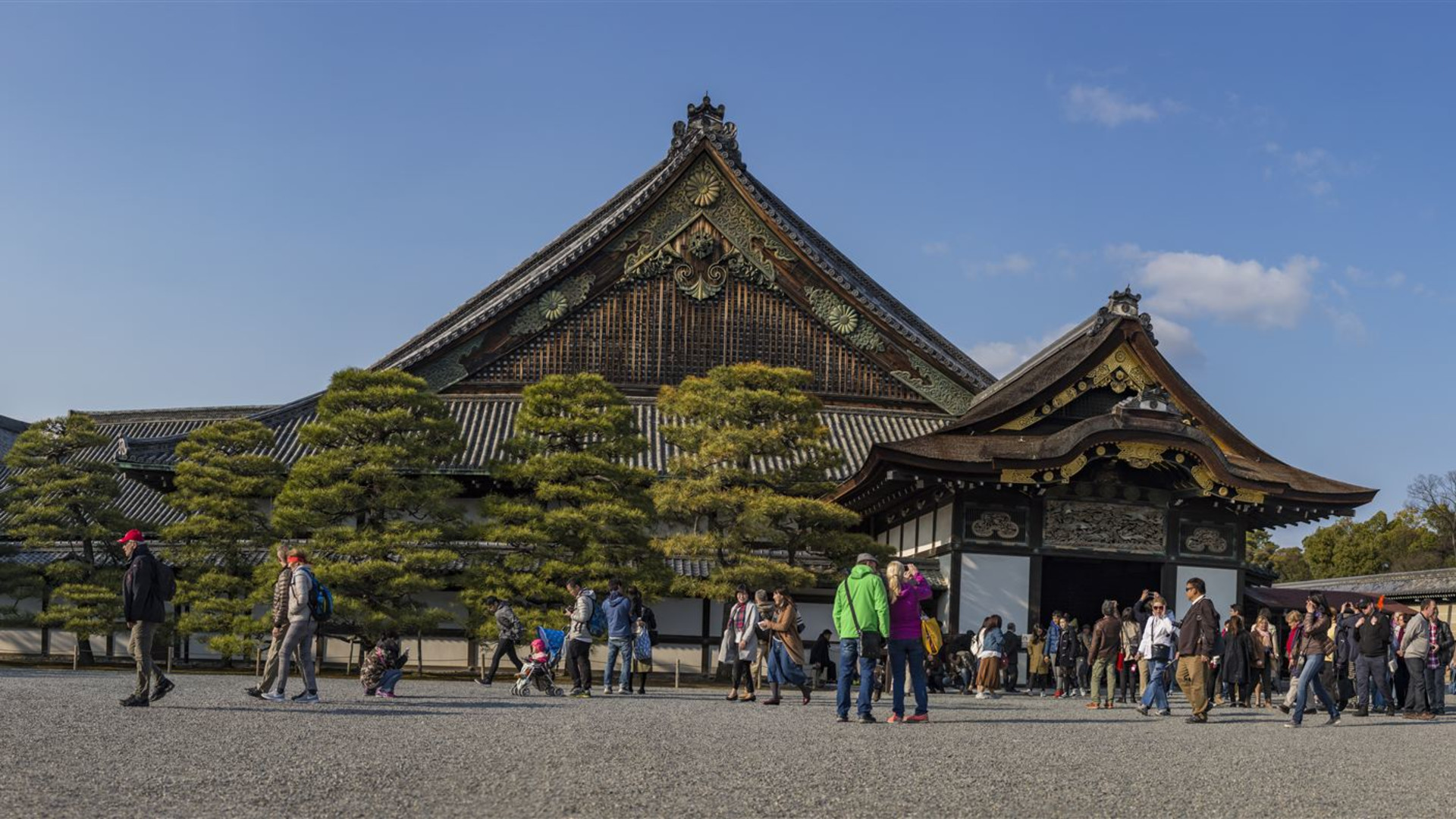 Von Seoul nach Osaka: Strände und Großstädte