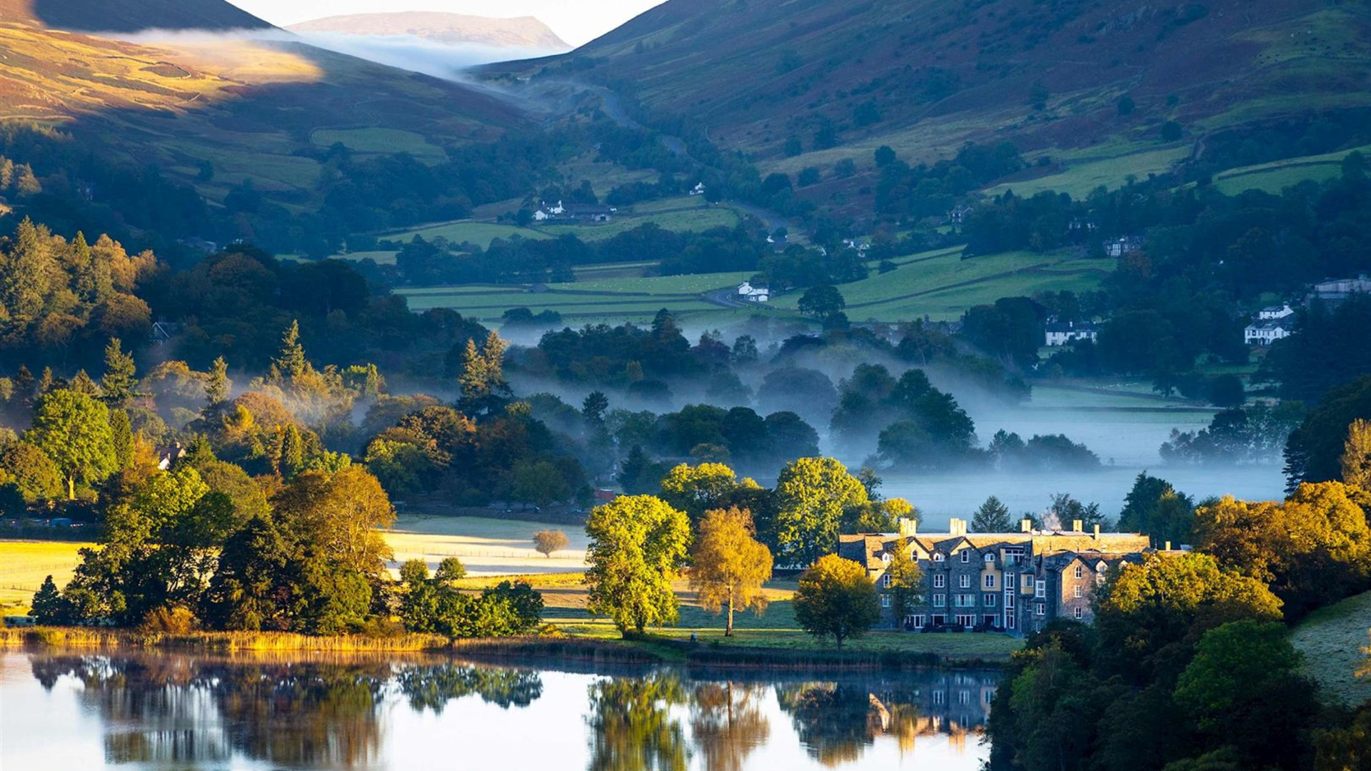 Wonders of Britain and Ireland - Signature