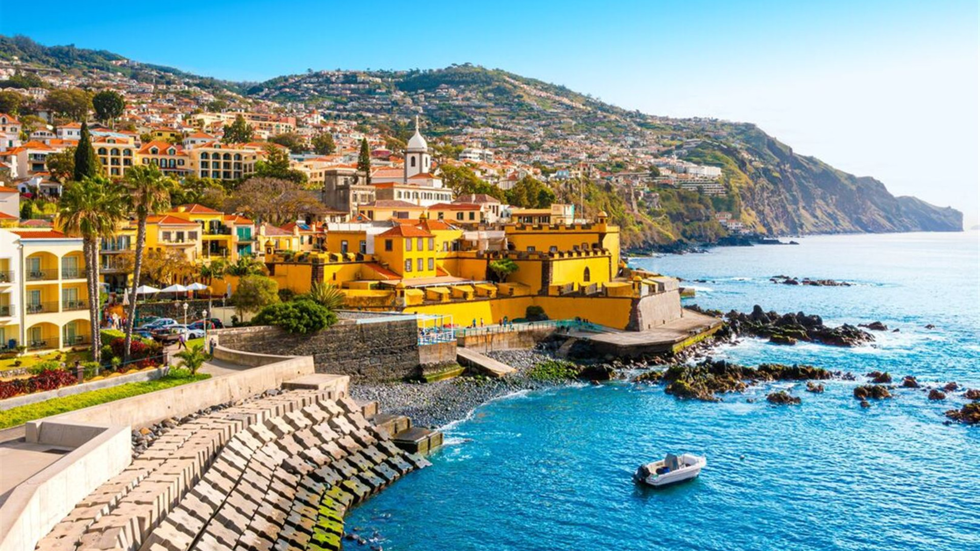 Hiking in Madeira	