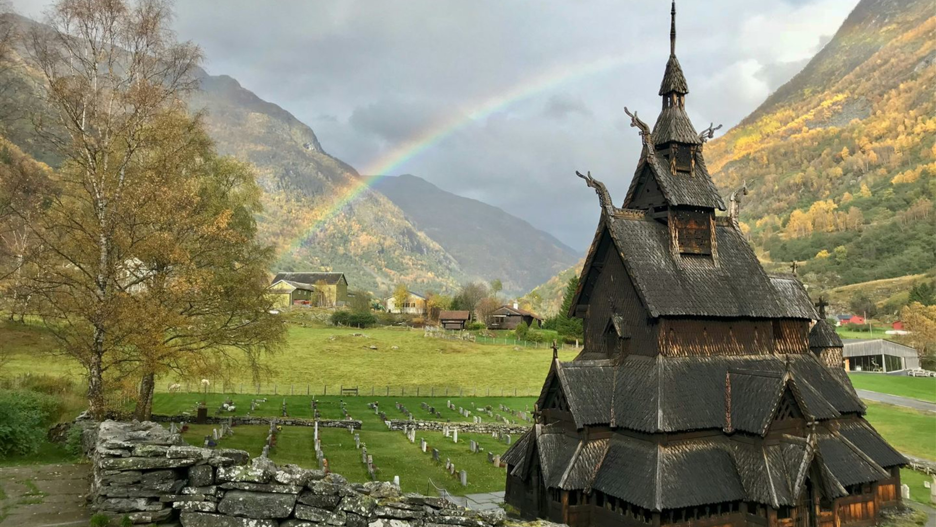 Signature: Norway's Fjords & Mountain Vistas