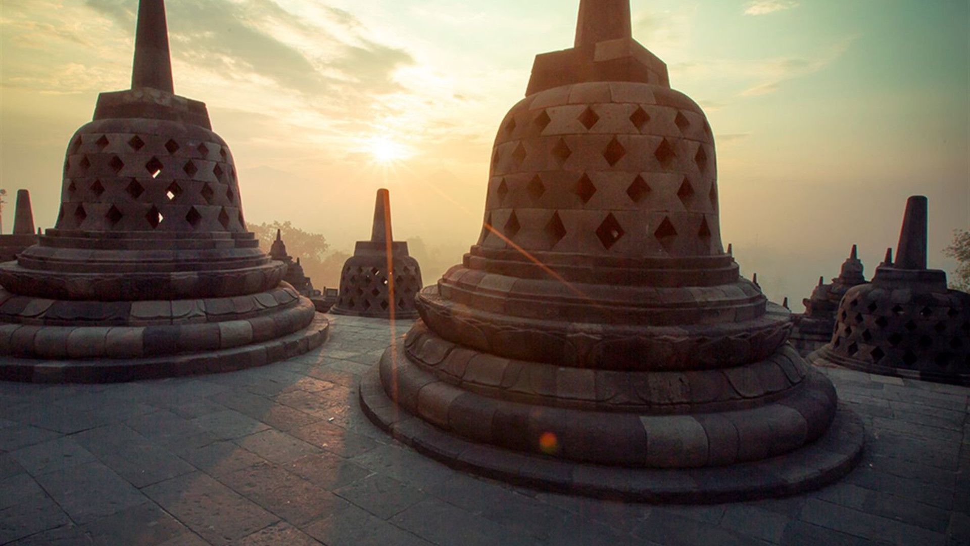 Höhepunkte von Java: Tempel und das Dieng-Plateau