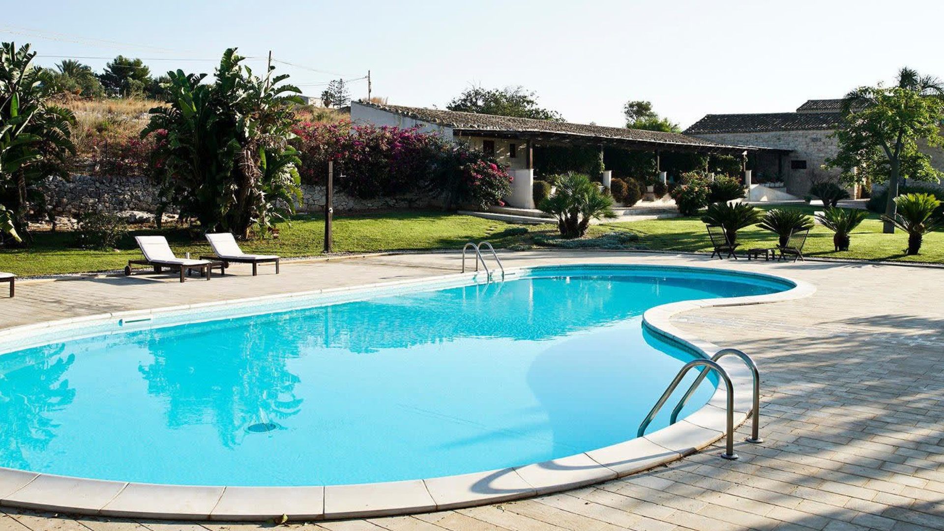 Self-Guided Cycling through Baroque Sicily