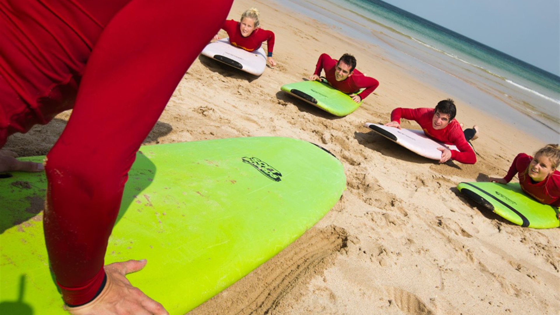 Sydney to Brisbane Experience: Bushwalks & Surfing