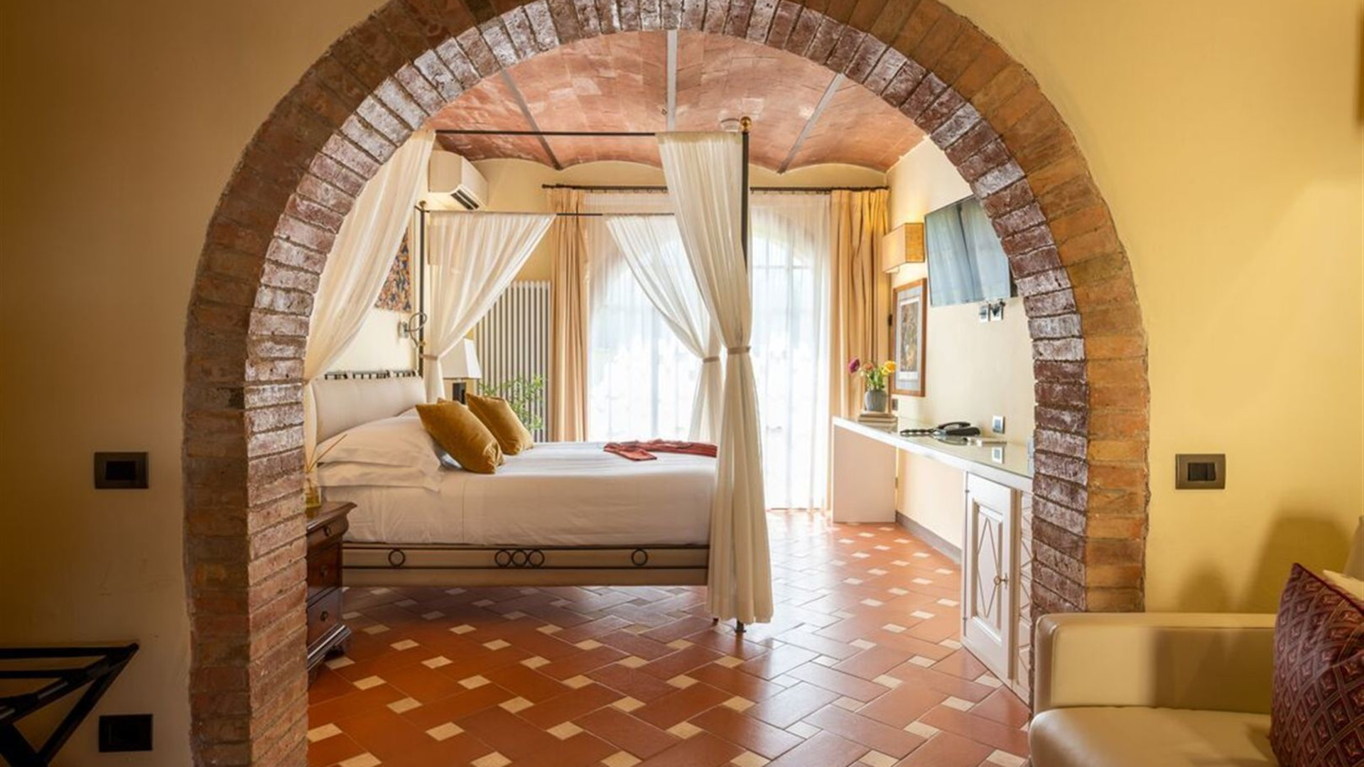 Premium Sicily and Tuscany