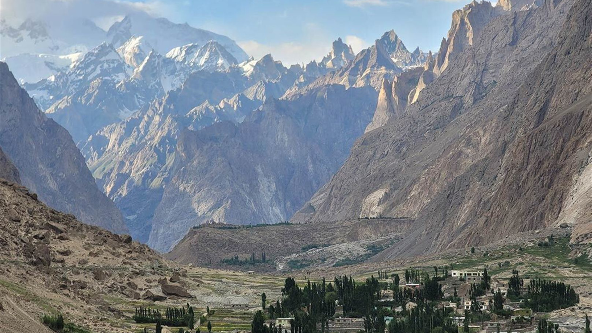 Trek Pakistan's Nangma Valley and Karakoram Mountains
