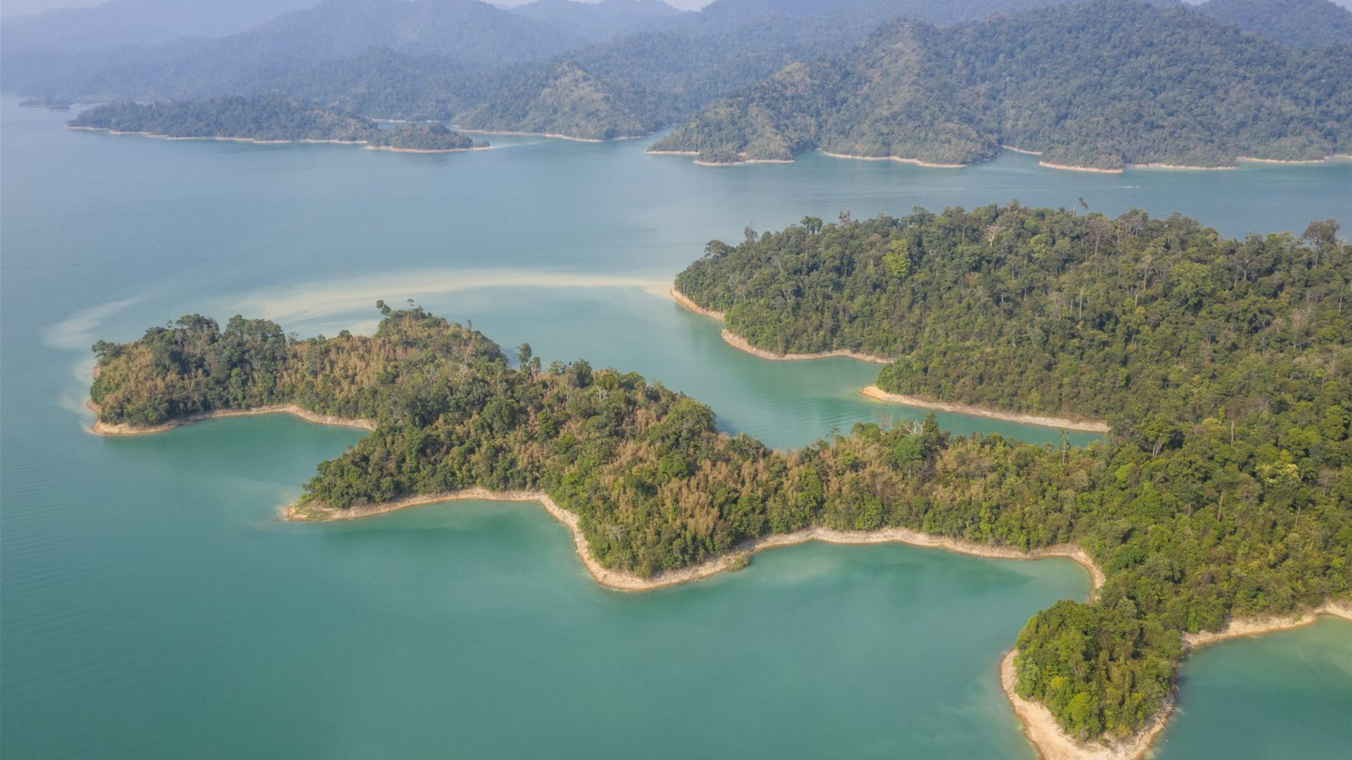 Südthailand – Nachtleben & Nationalparks